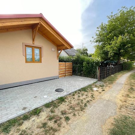 Ibolya Apartman Csisztapuszta Extérieur photo